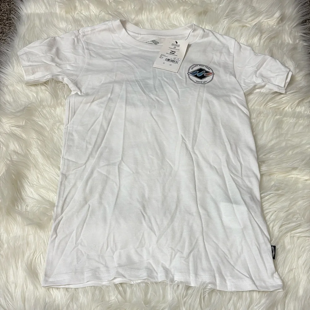 NWT Billabong White Short Sleeve Youth 7